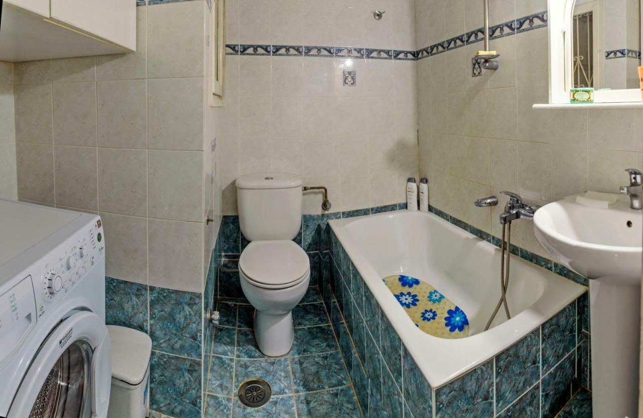 Cosy Apartment For 4 Афіни Екстер'єр фото