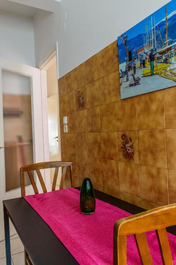 Cosy Apartment For 4 Афіни Екстер'єр фото